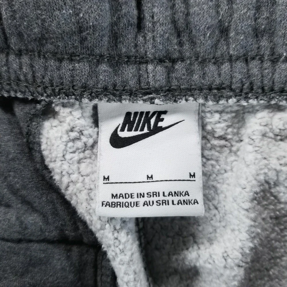 Nike Sweatpants Mens M Gray Fleece Tapered Elastic Waist Pockets Gym Workout‎